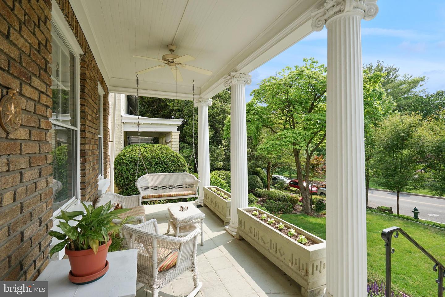 2851 29th St NW - Washington DC