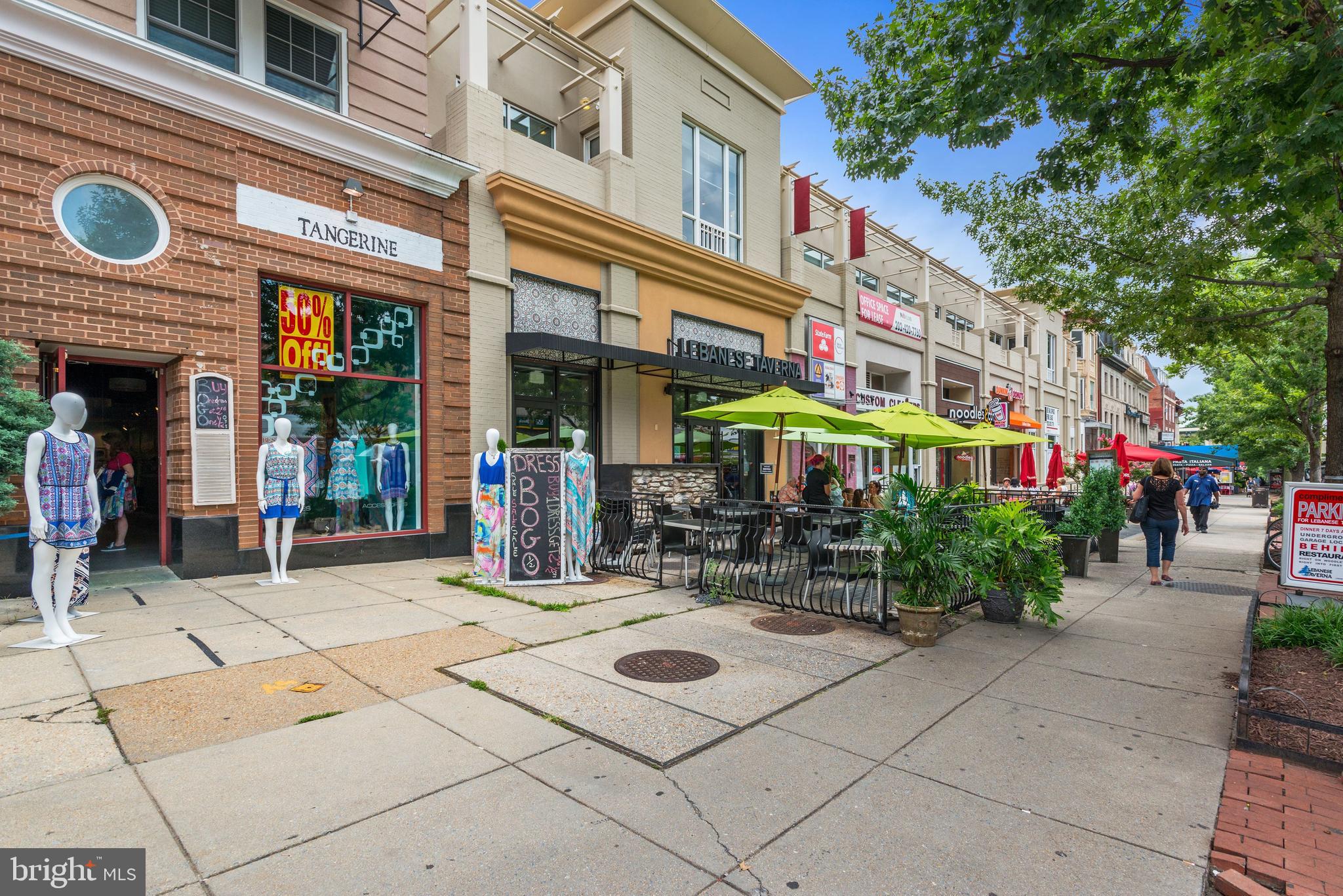 2610 Woodley Pl NW - Washington DC