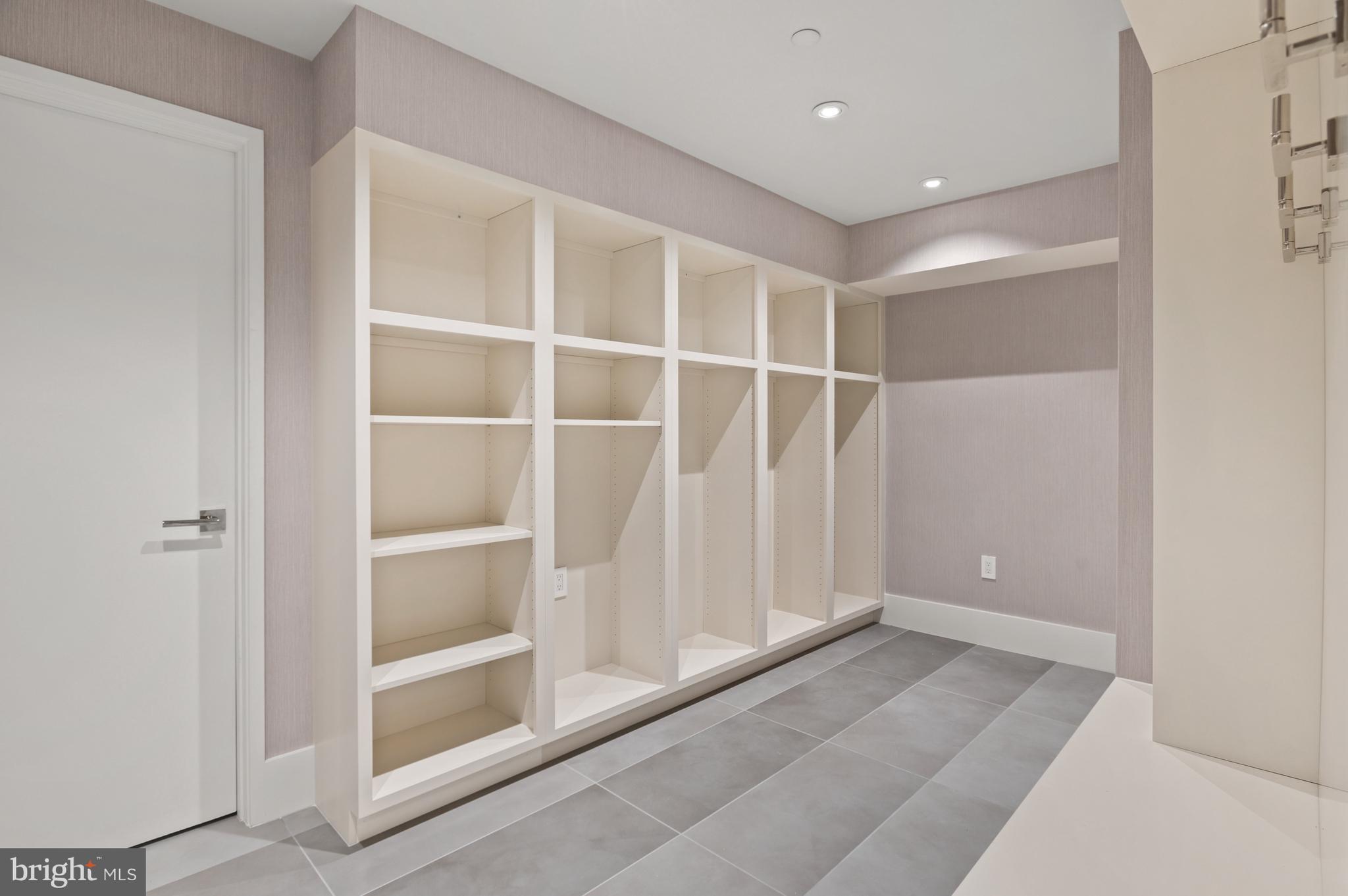 2838 Chesterfield Pl NW - Washington DC