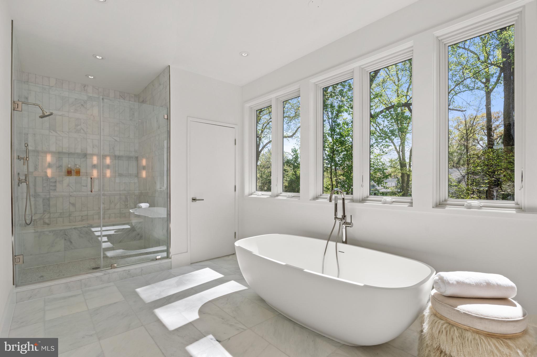 2838 Chesterfield Pl NW - Washington DC