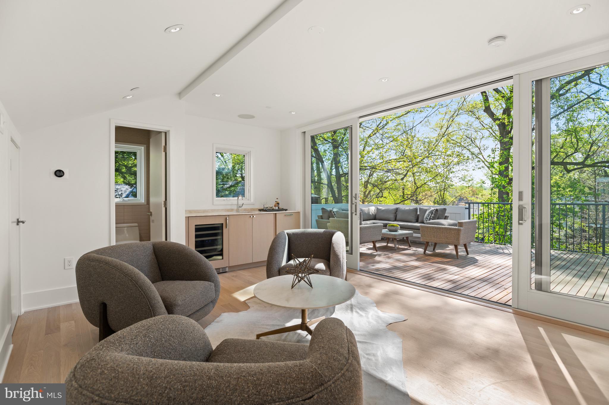 2838 Chesterfield Pl NW - Washington DC