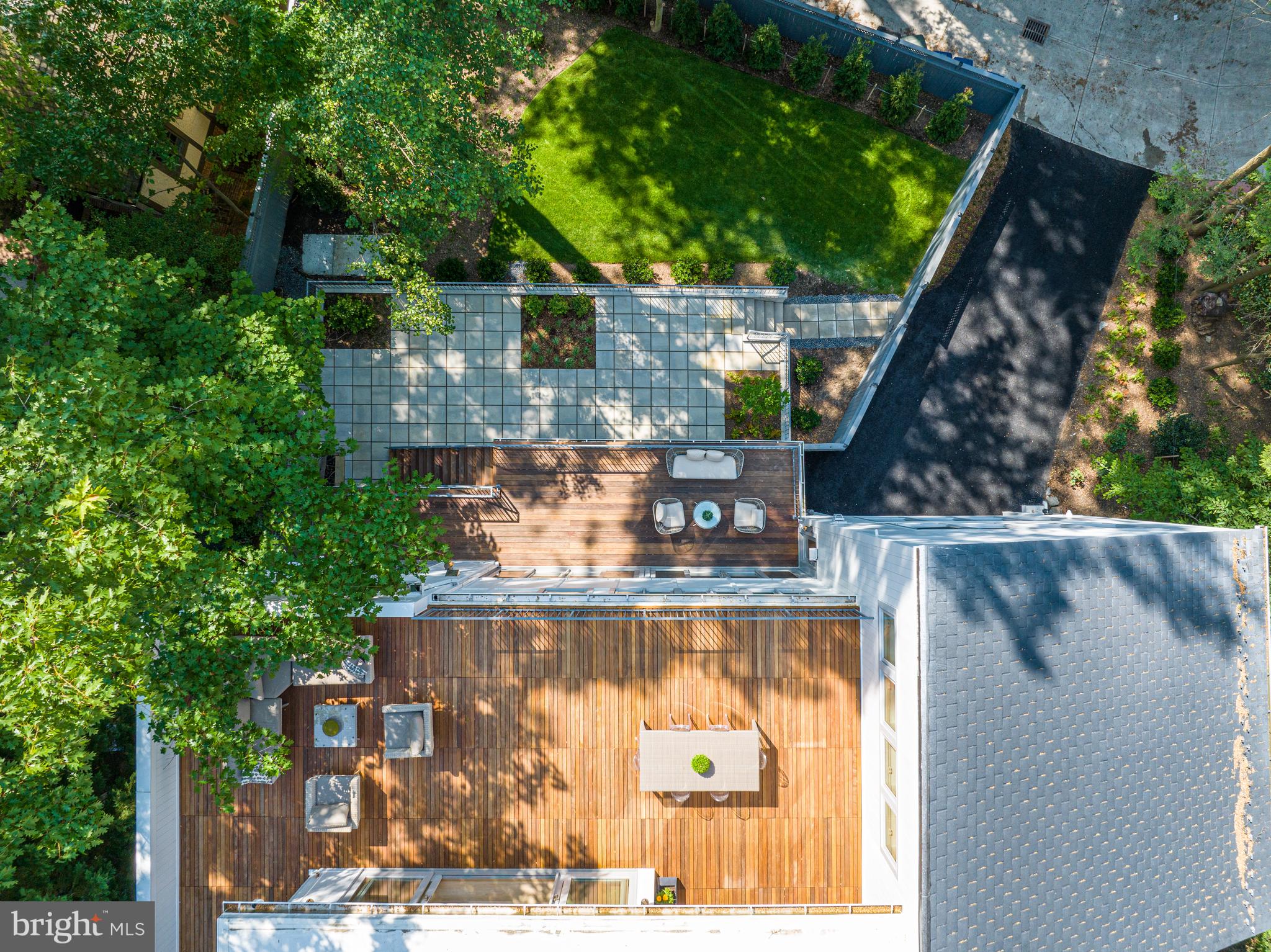 2838 Chesterfield Pl NW - Washington DC