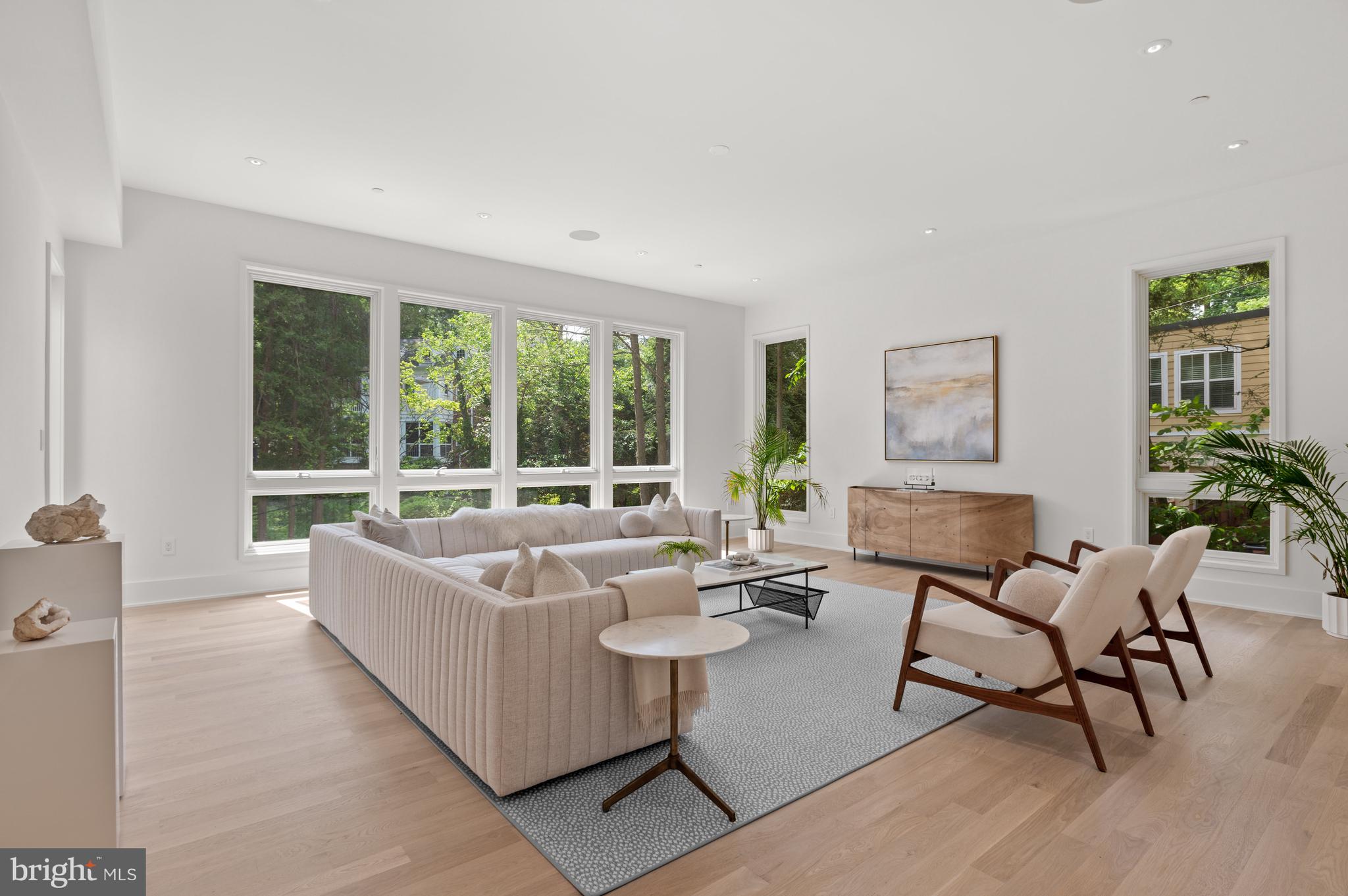 2838 Chesterfield Pl NW - Washington DC