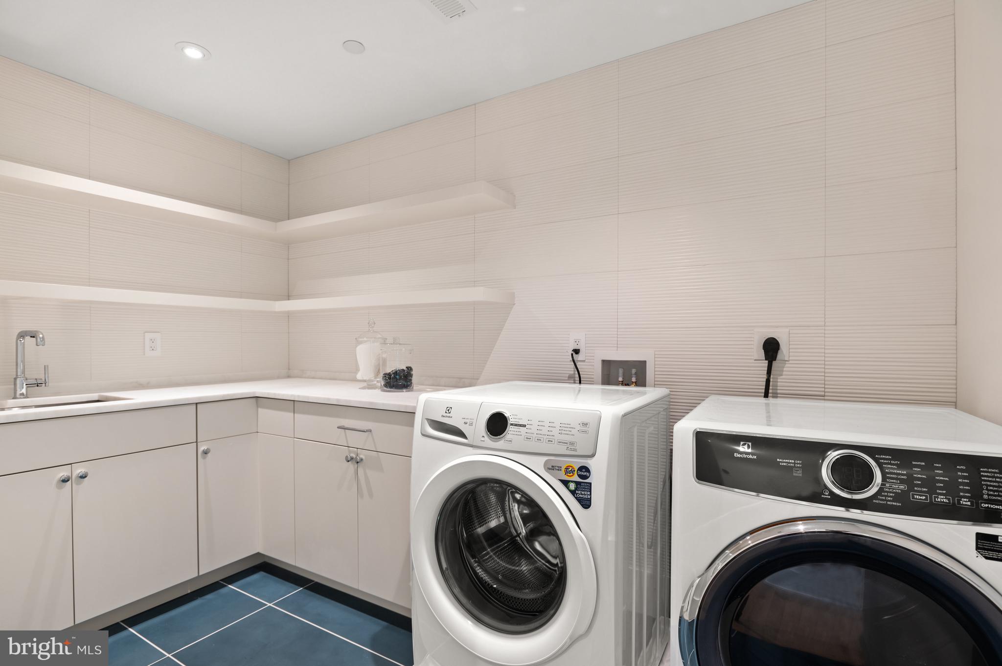 2838 Chesterfield Pl NW - Washington DC