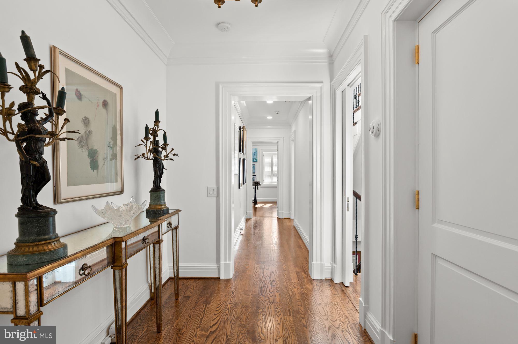 2735 Cathedral Ave NW - Washington DC