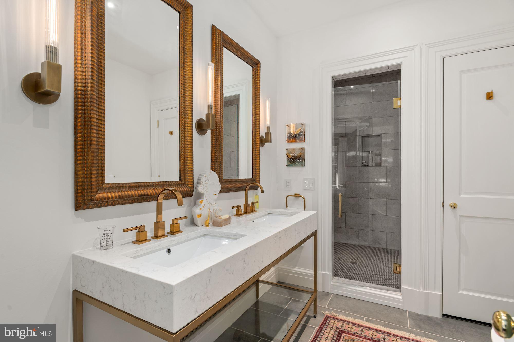 2735 Cathedral Ave NW - Washington DC