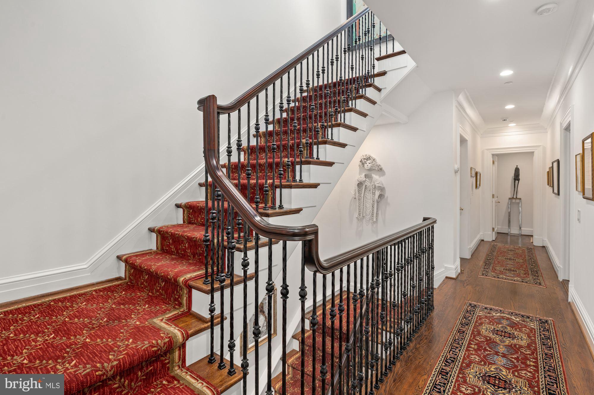 2735 Cathedral Ave NW - Washington DC