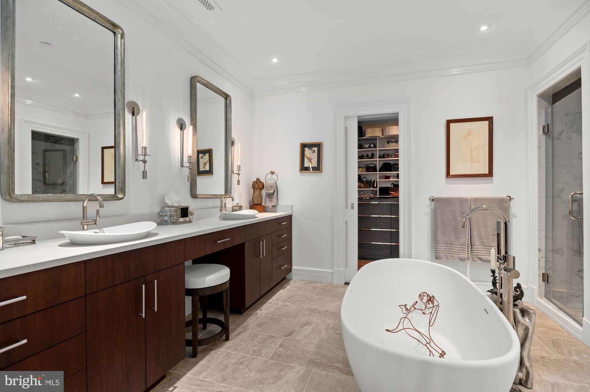 2735 Cathedral Ave NW - Washington DC