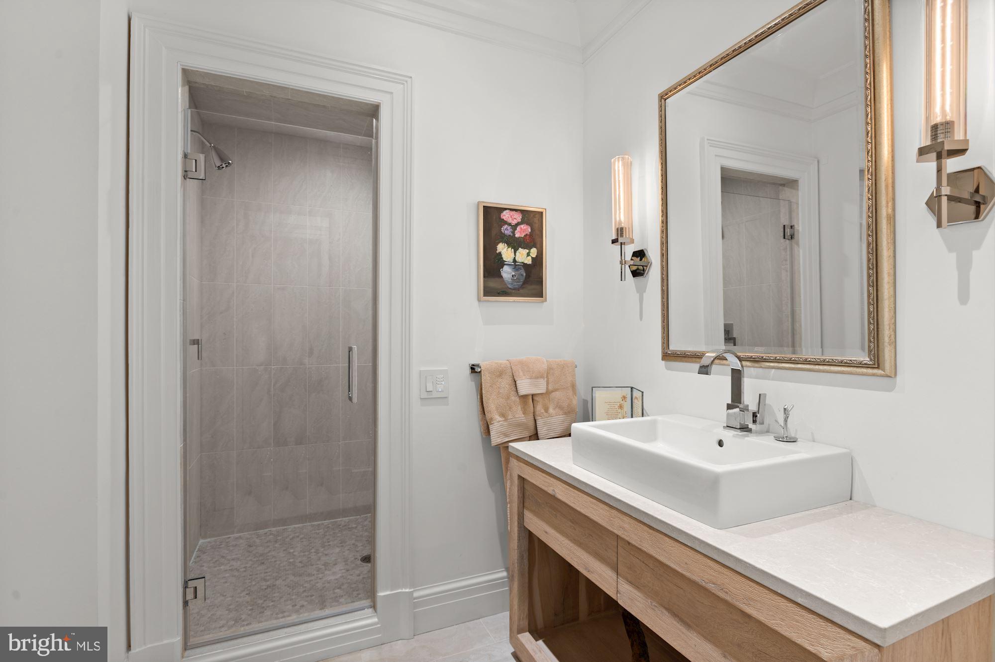 2735 Cathedral Ave NW - Washington DC