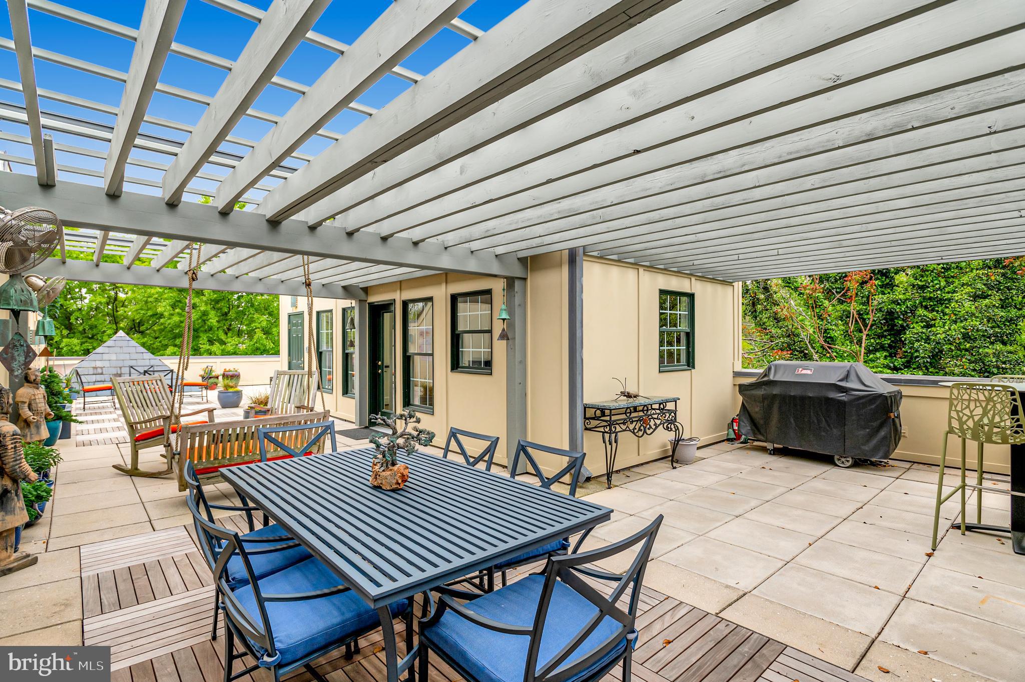 2735 Cathedral Ave NW - Washington DC