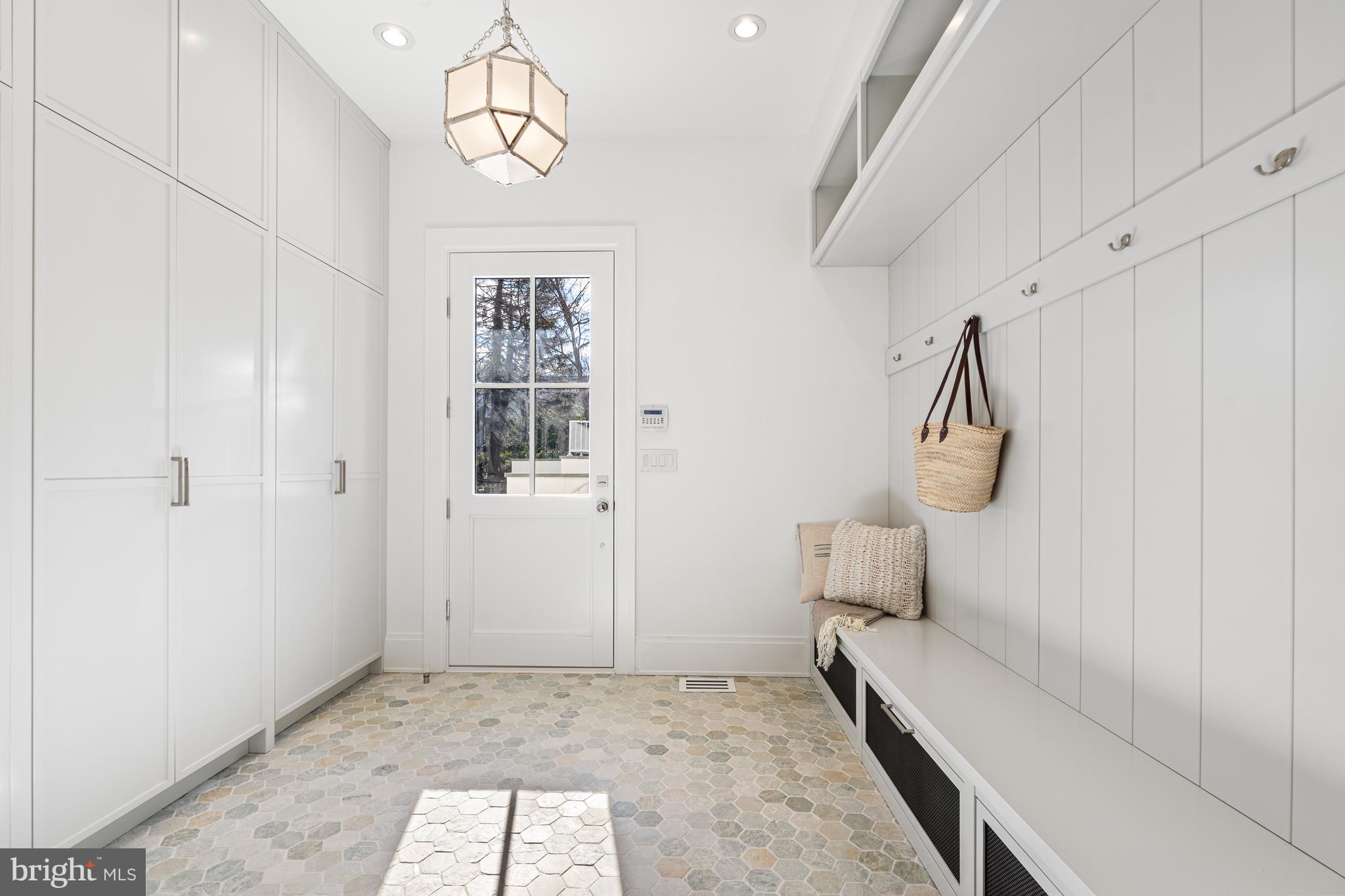 4526 Hawthorne St NW - Washington DC