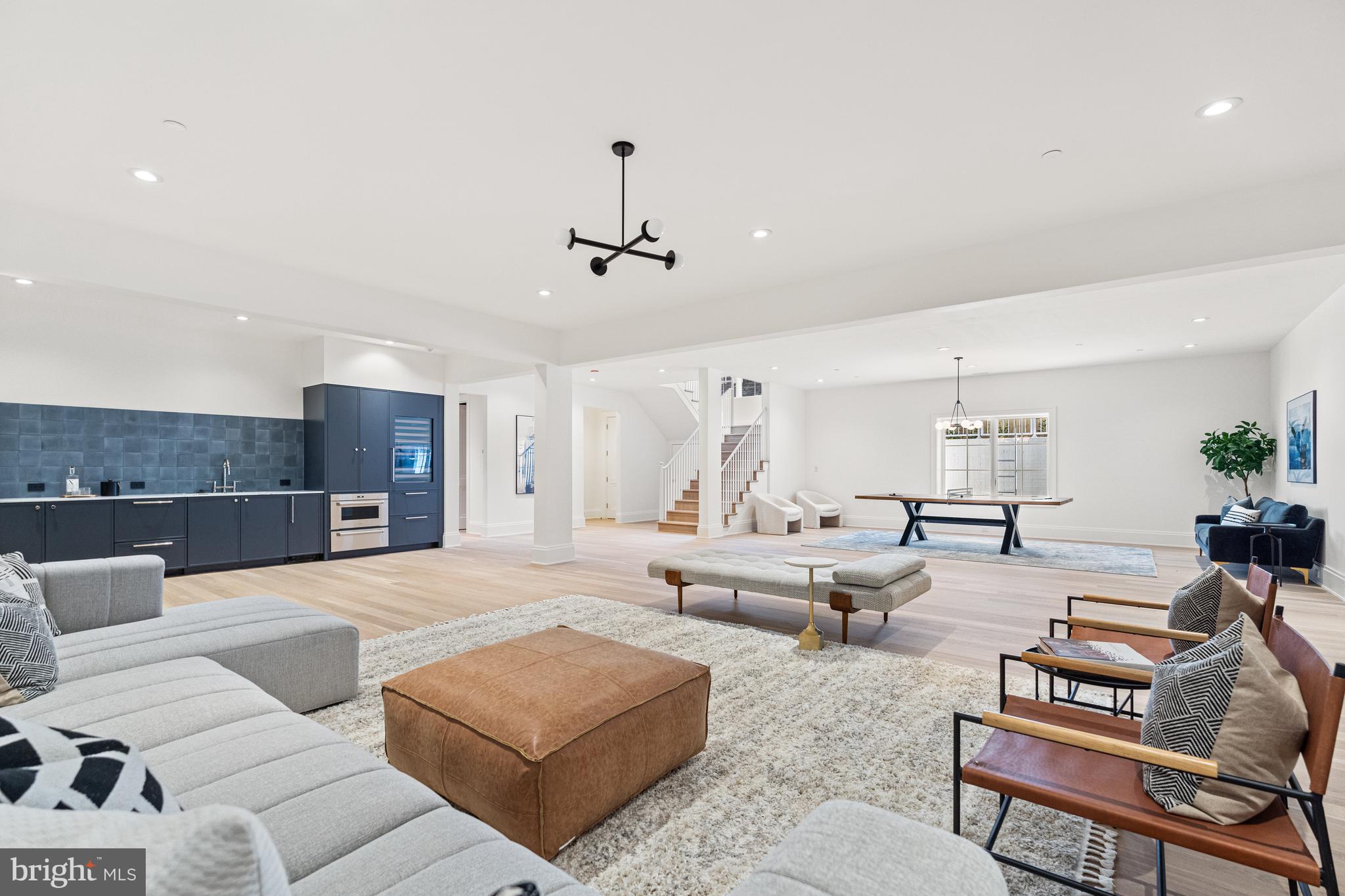 4526 Hawthorne St NW - Washington DC