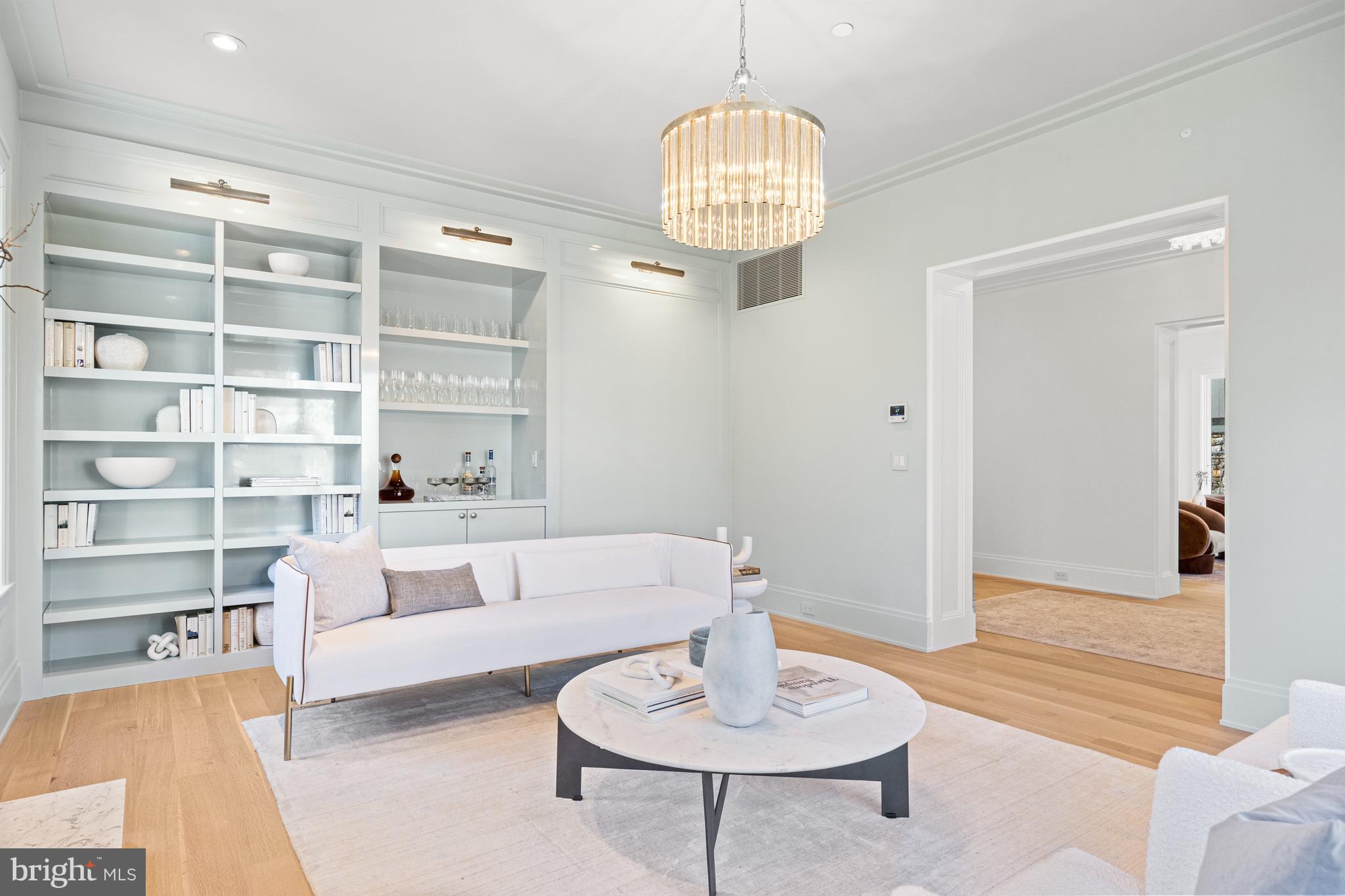 4526 Hawthorne St NW - Washington DC