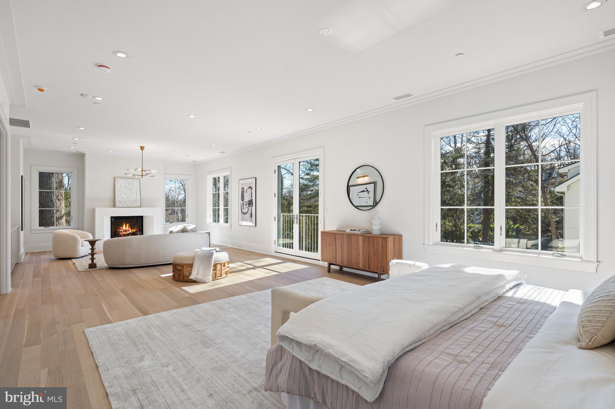 4526 Hawthorne St NW - Washington DC