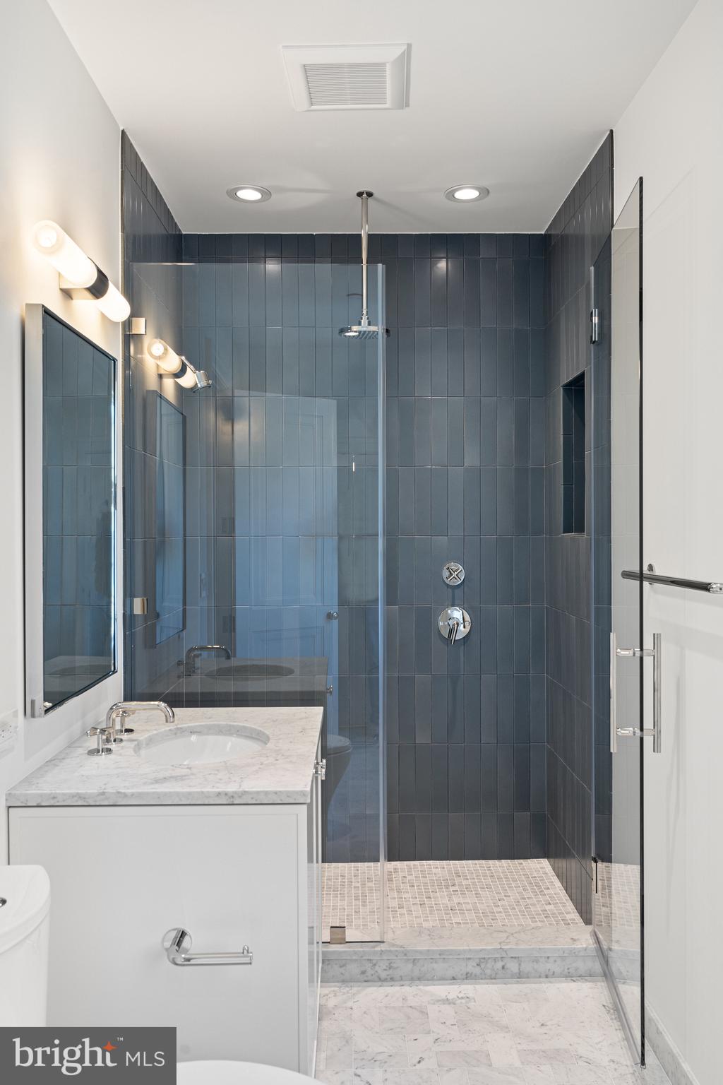 4526 Hawthorne St NW - Washington DC