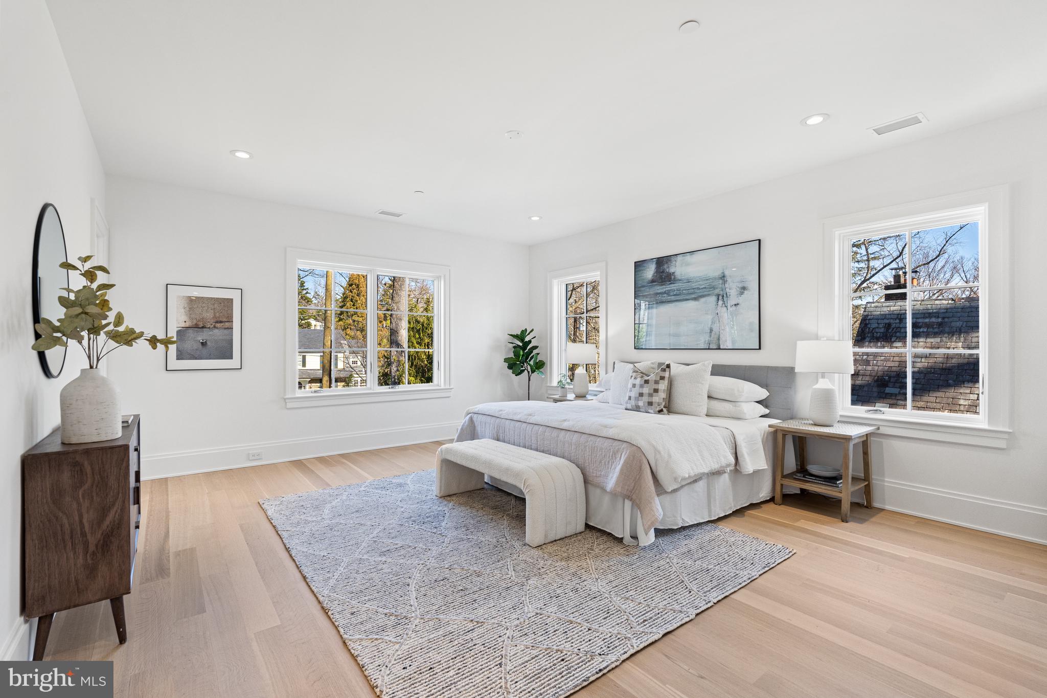 4526 Hawthorne St NW - Washington DC