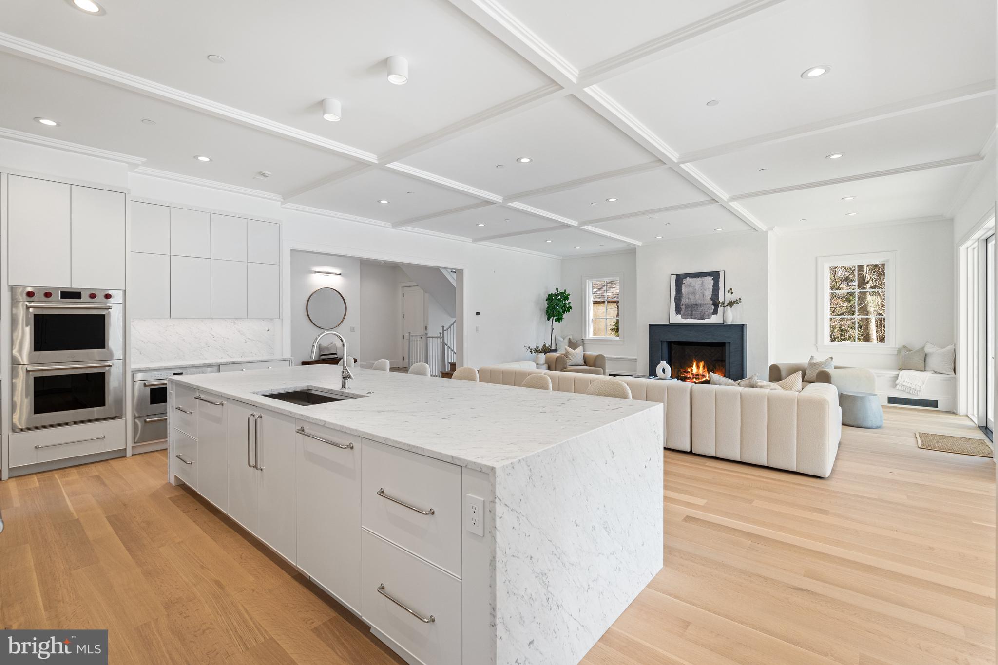 4526 Hawthorne St NW - Washington DC