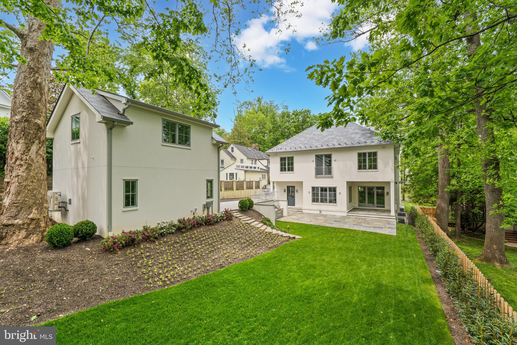 4526 Hawthorne St NW - Washington DC