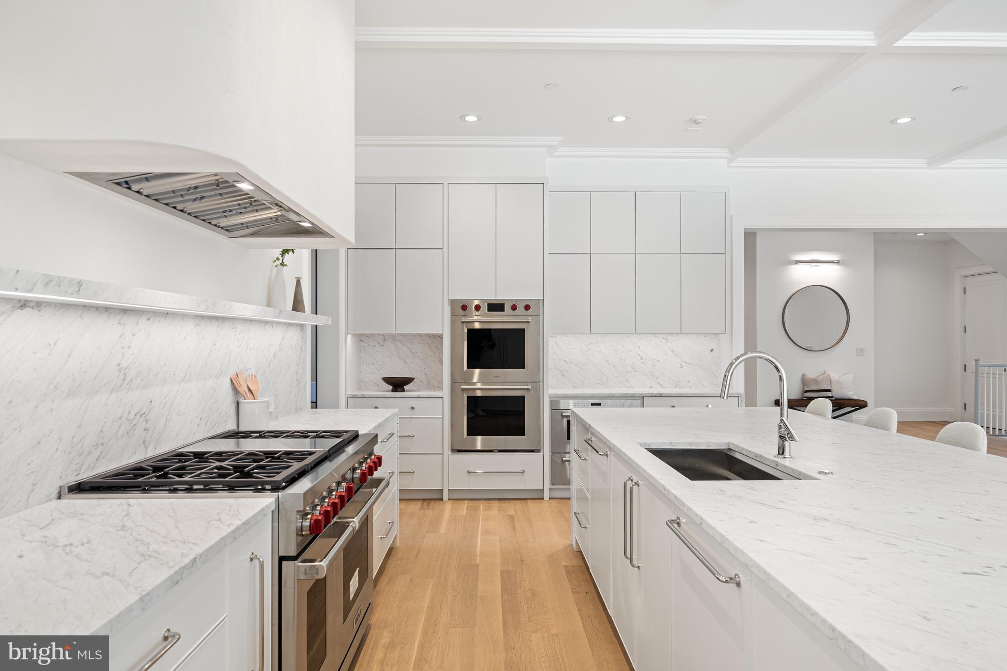 4526 Hawthorne St NW - Washington DC