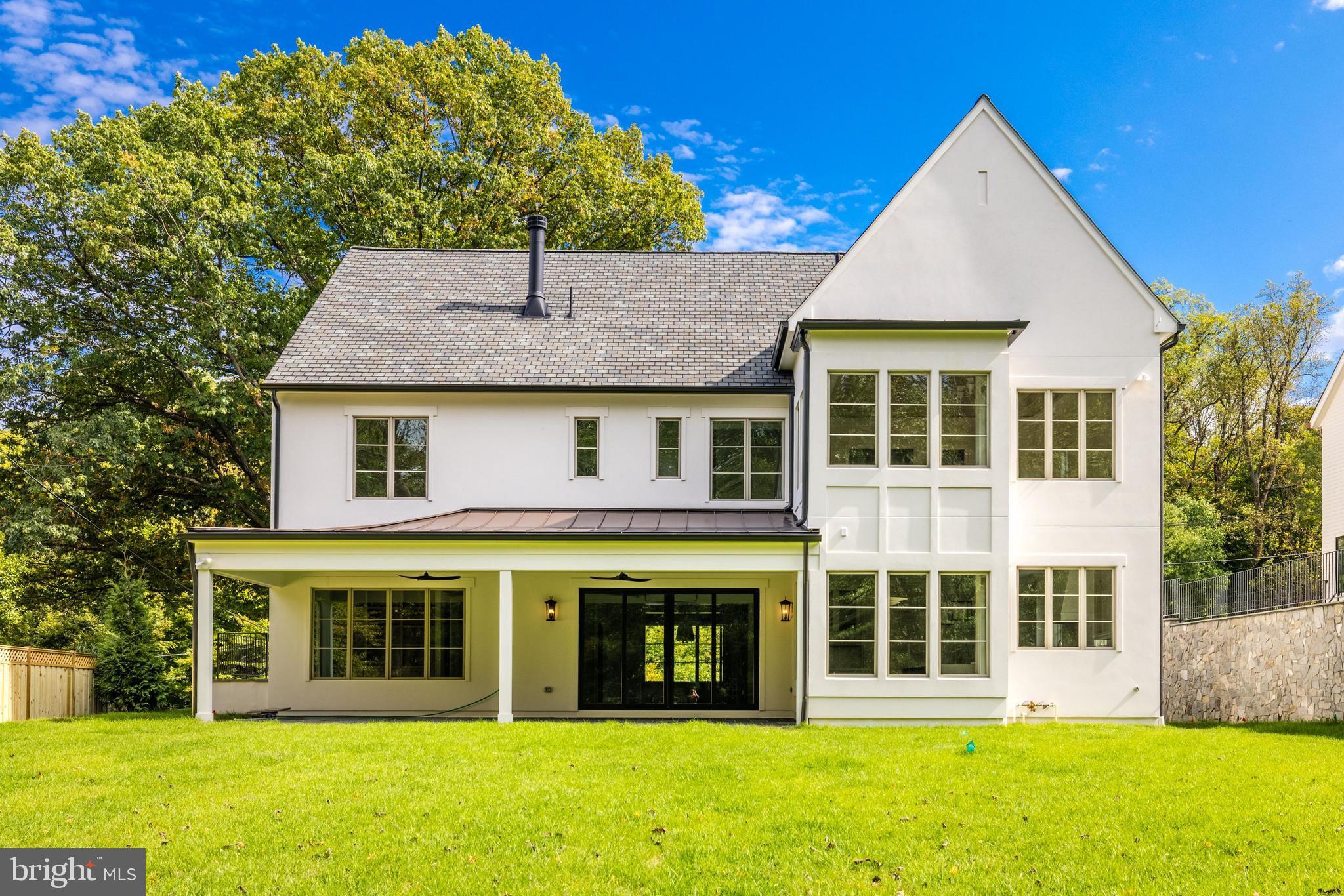 5050 Linnean Ave NW - Washington DC