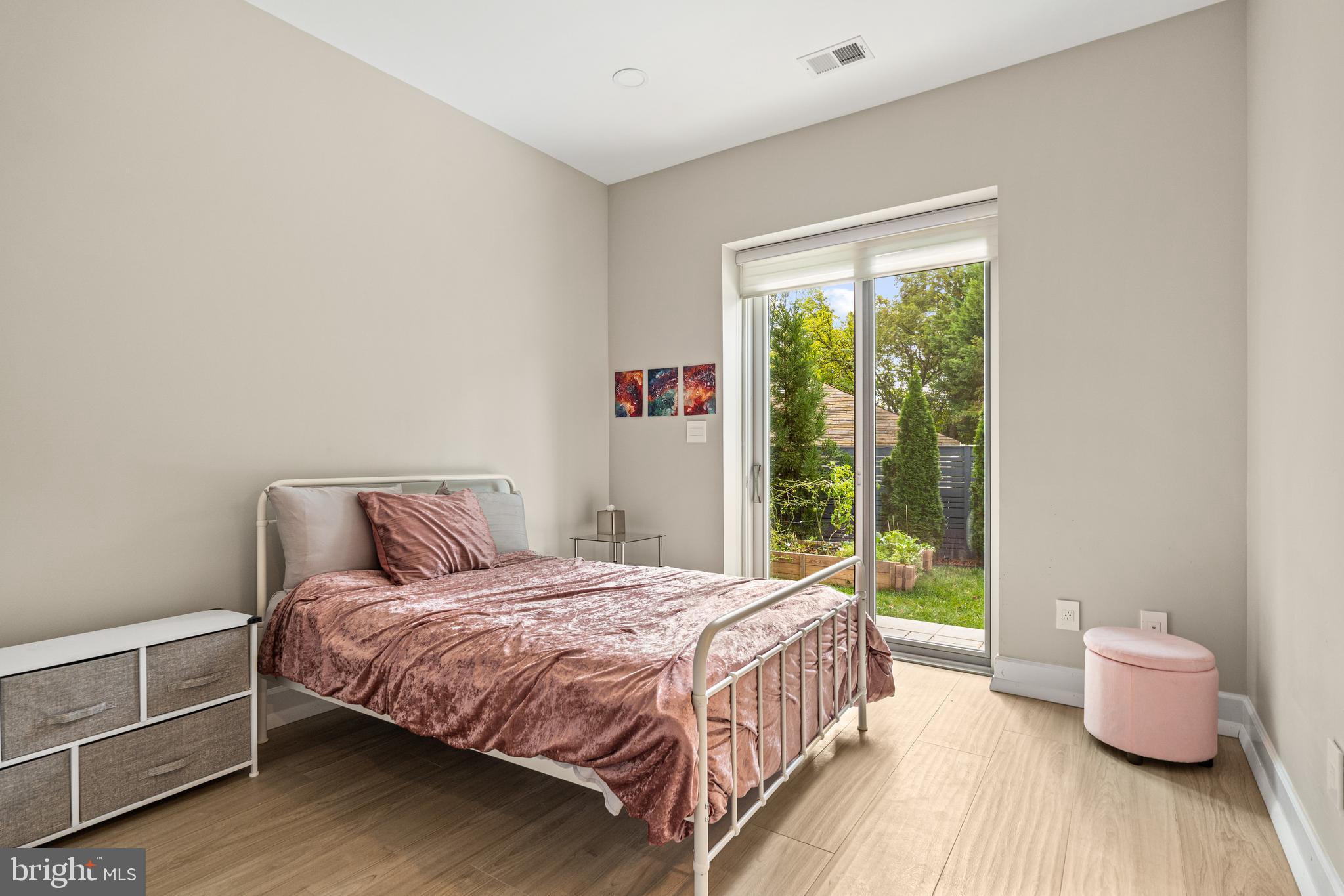 4512 Salem Ln NW - Washington DC