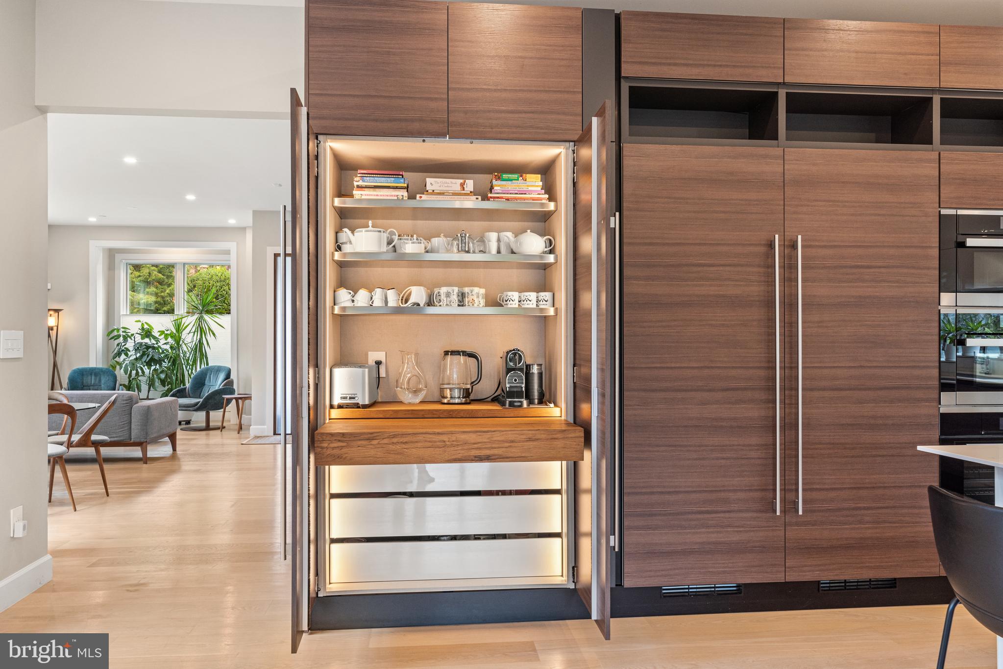 4512 Salem Ln NW - Washington DC