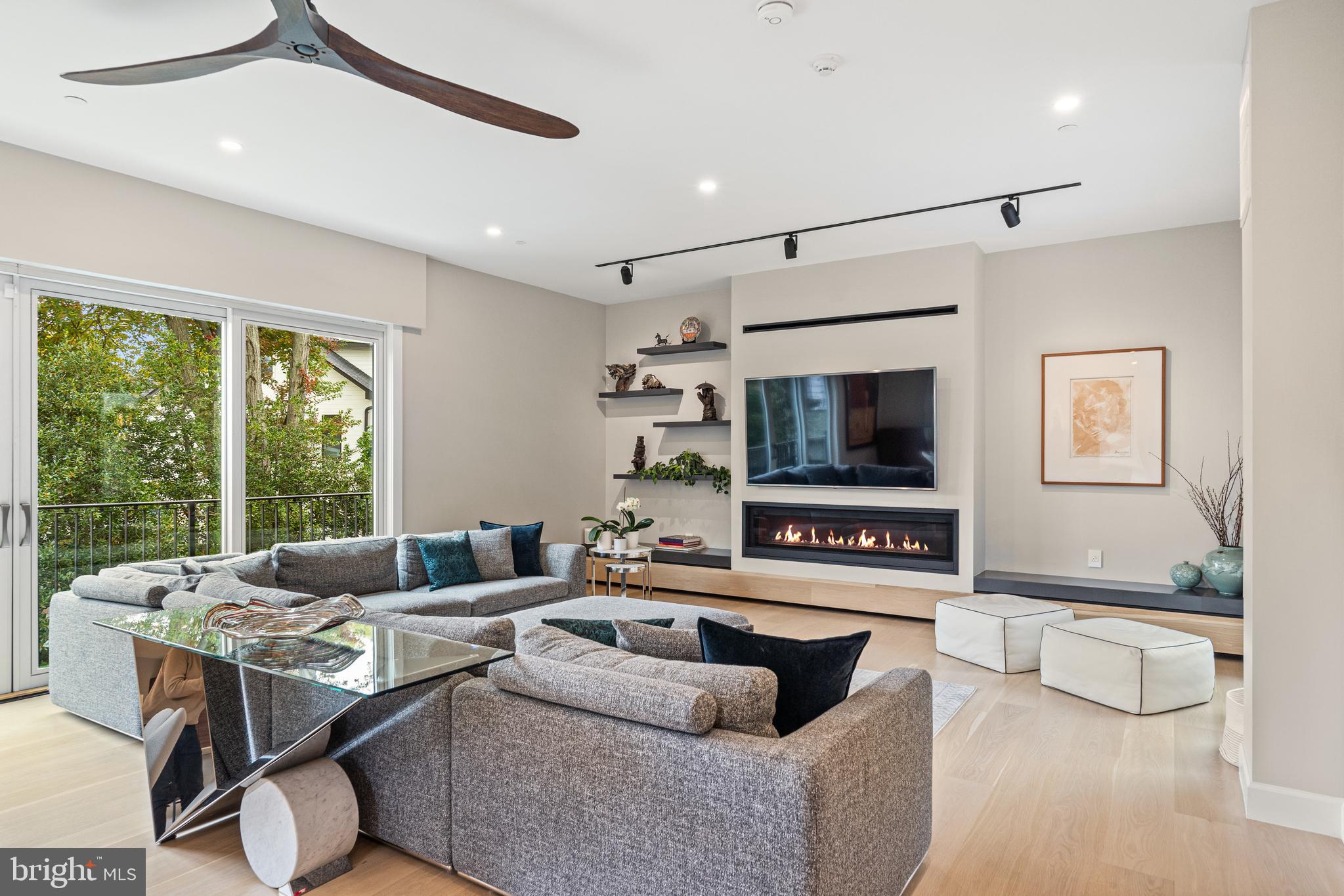 4512 Salem Ln NW - Washington DC