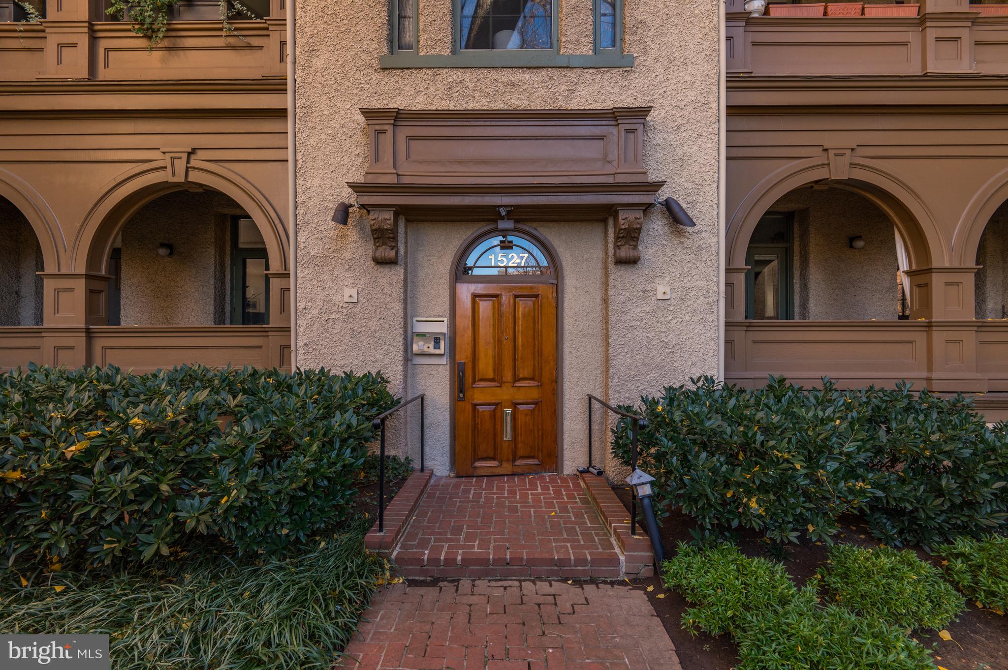 1527 30th St NW #B31 - Washington DC