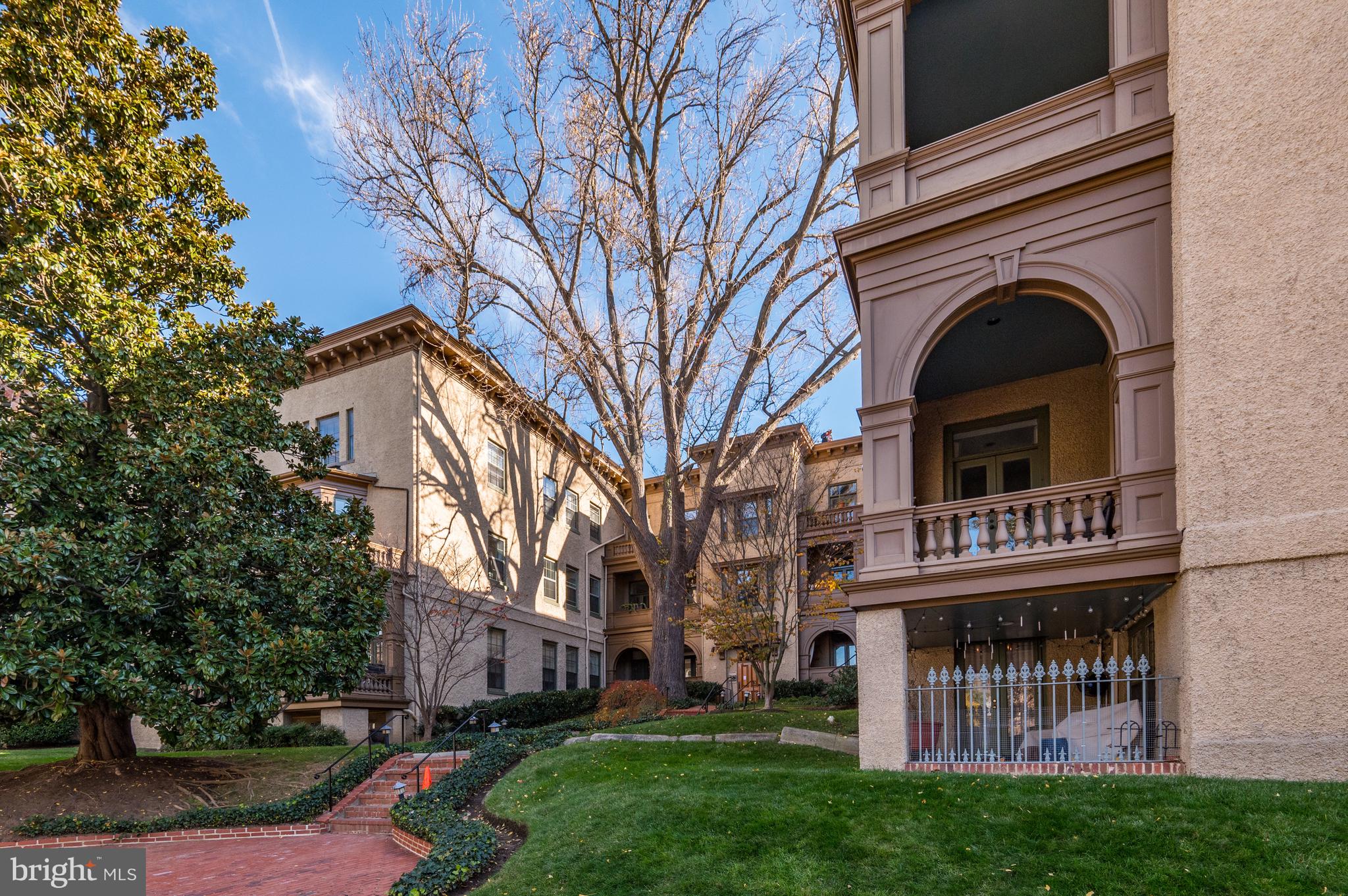 1527 30th St NW #B31 - Washington DC