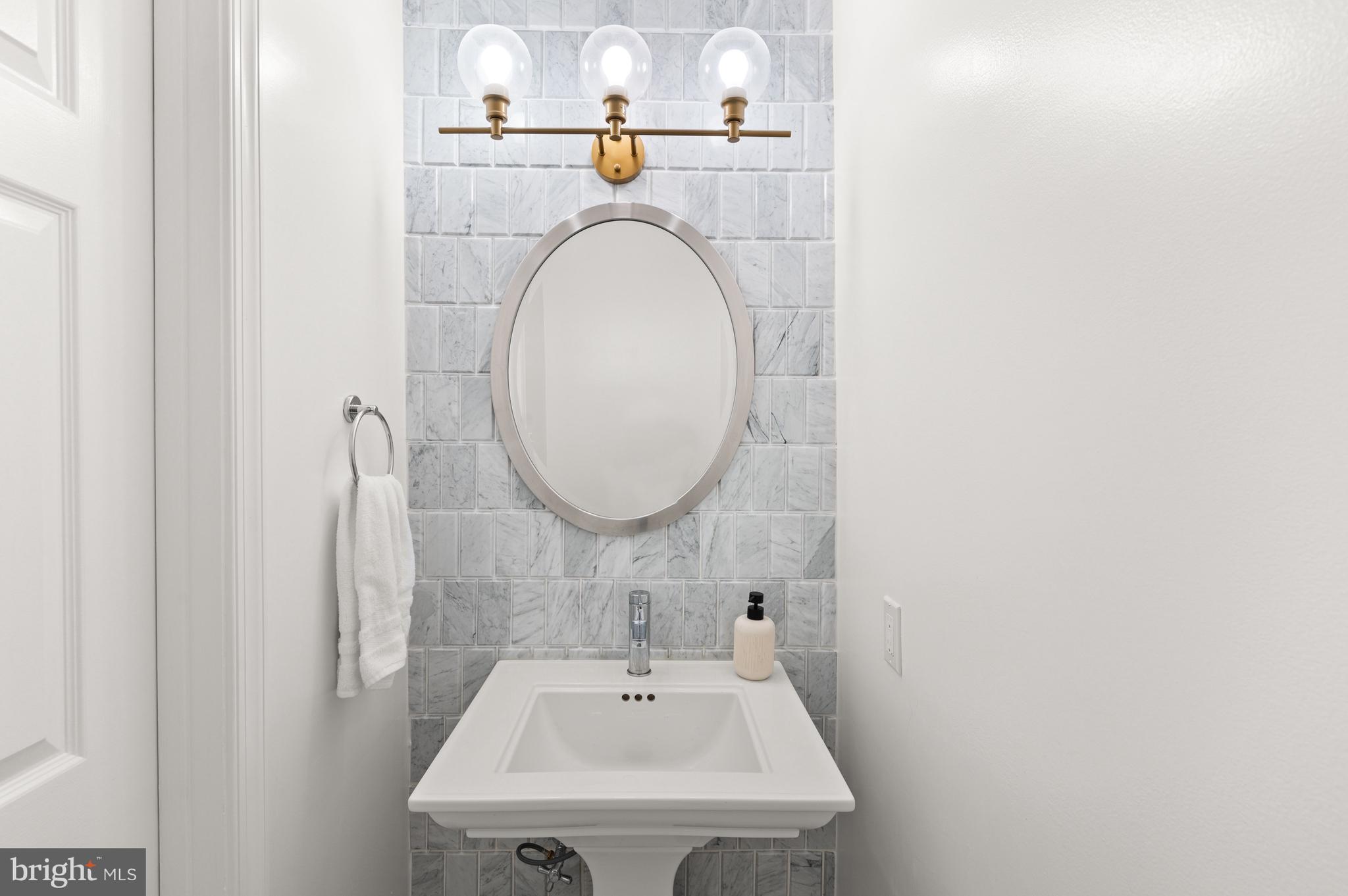 3525 Winfield Ln NW - Washington DC