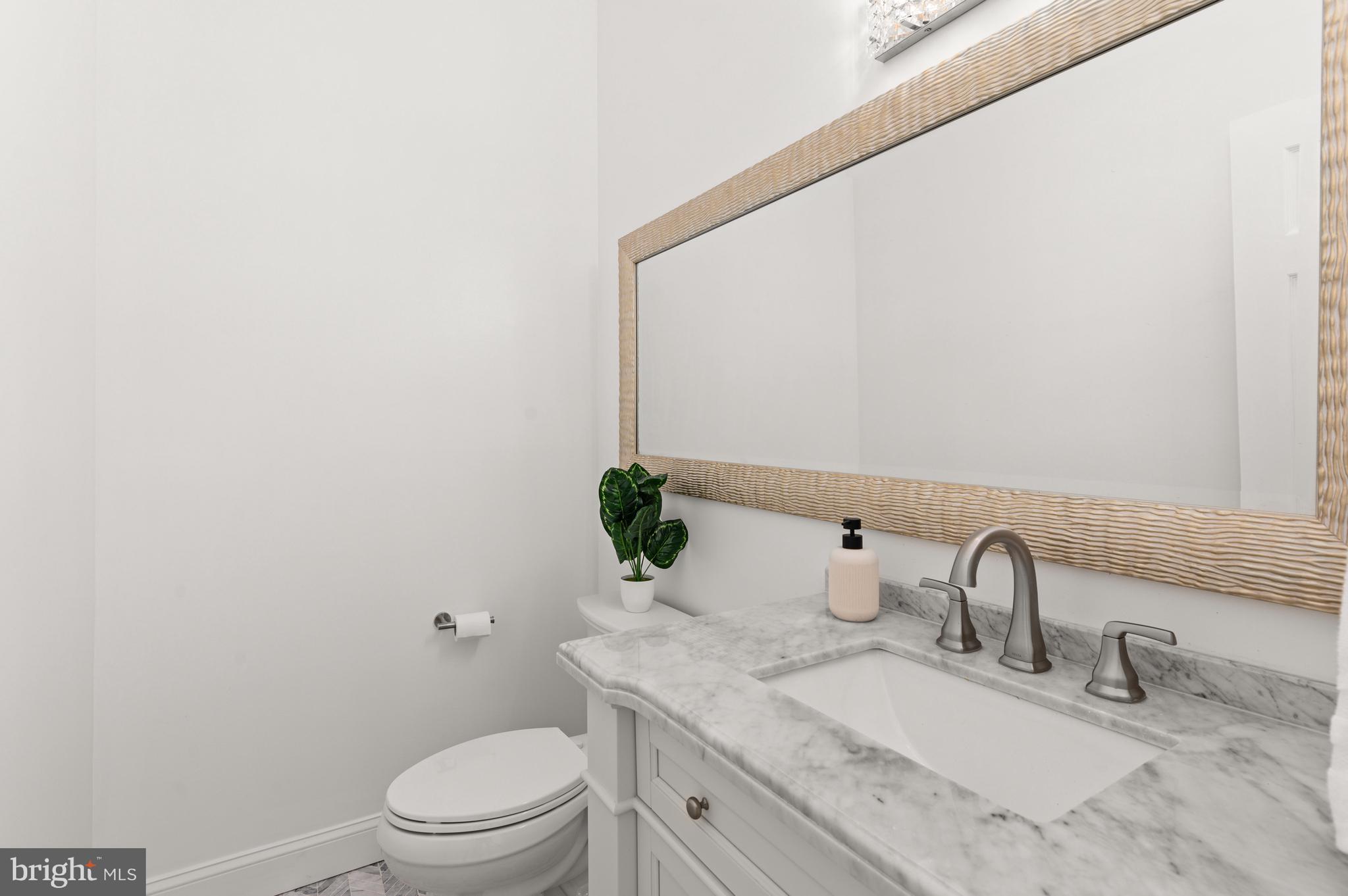 3525 Winfield Ln NW - Washington DC