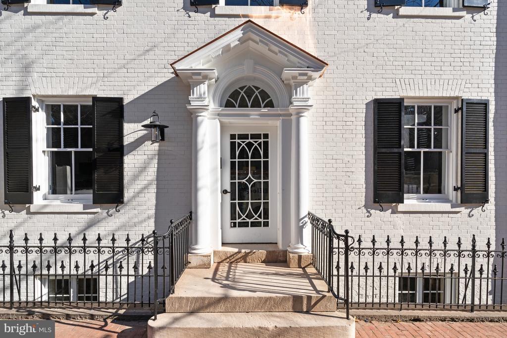 1305-1315 30th St NW #102 - Washington DC