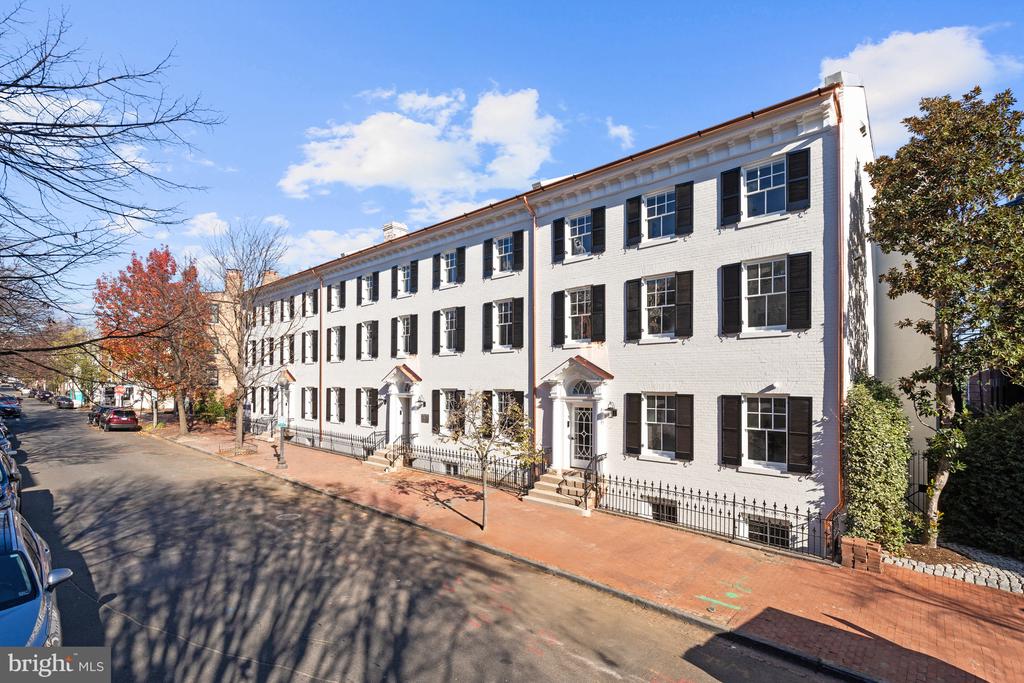 1305-1315 30th St NW #202 - Washington DC