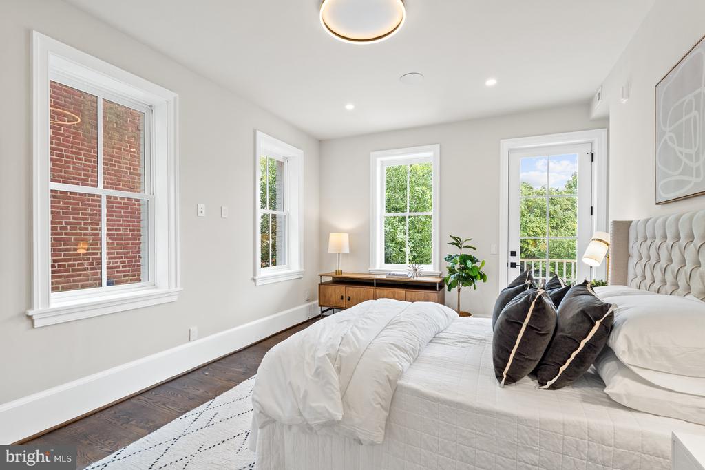 1305-1315 30th St NW #202 - Washington DC