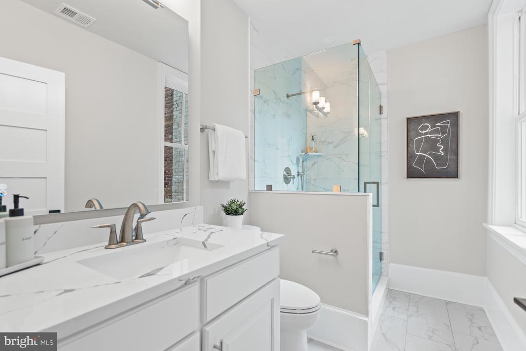 1305-1315 30th St NW #202 - Washington DC