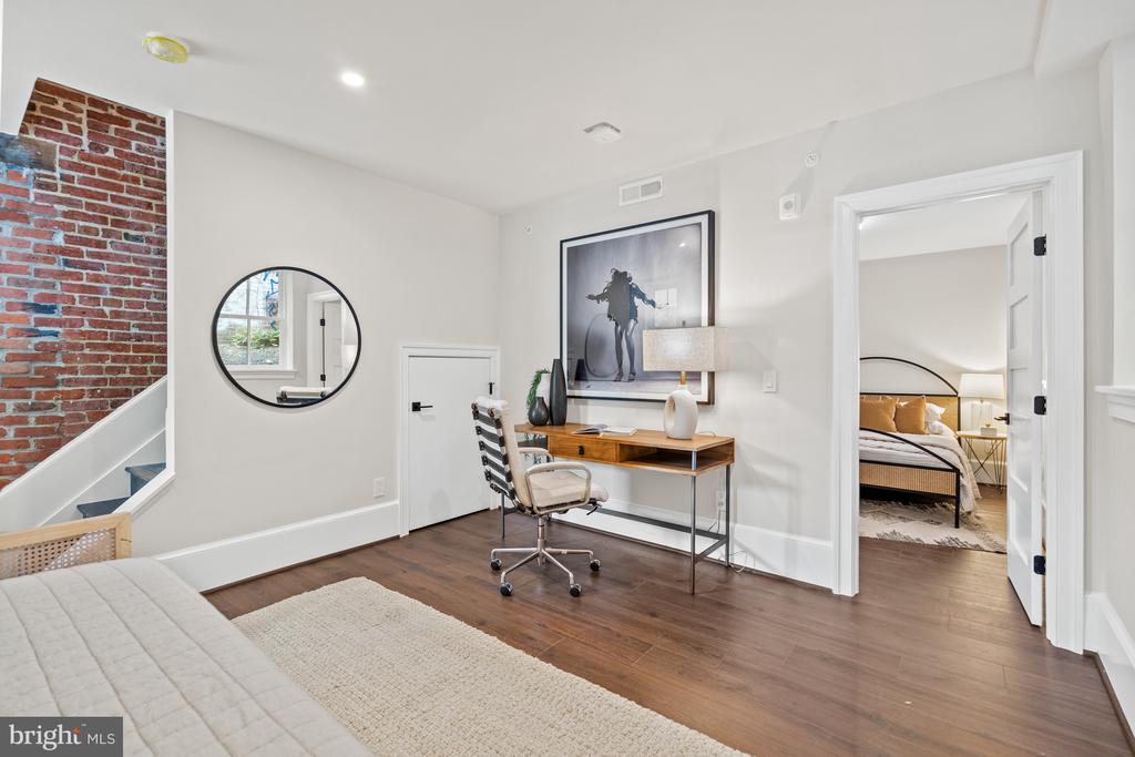 1305-1315 30th St NW #202 - Washington DC