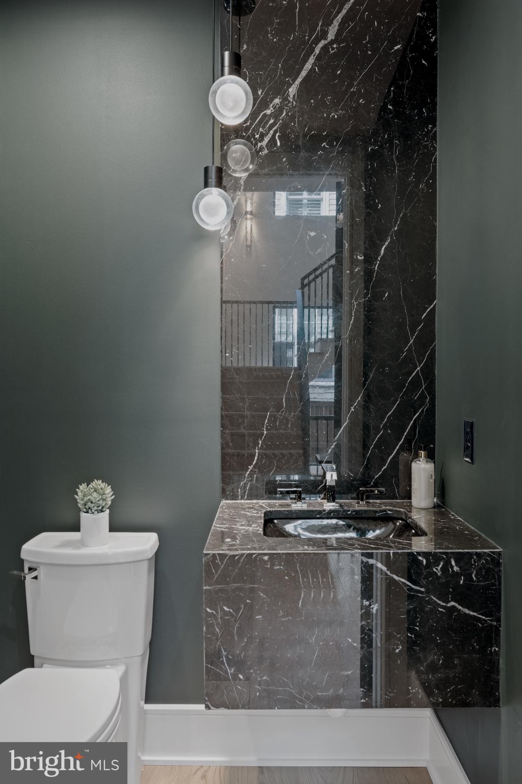 4820 Hutchins Pl NW - Washington DC