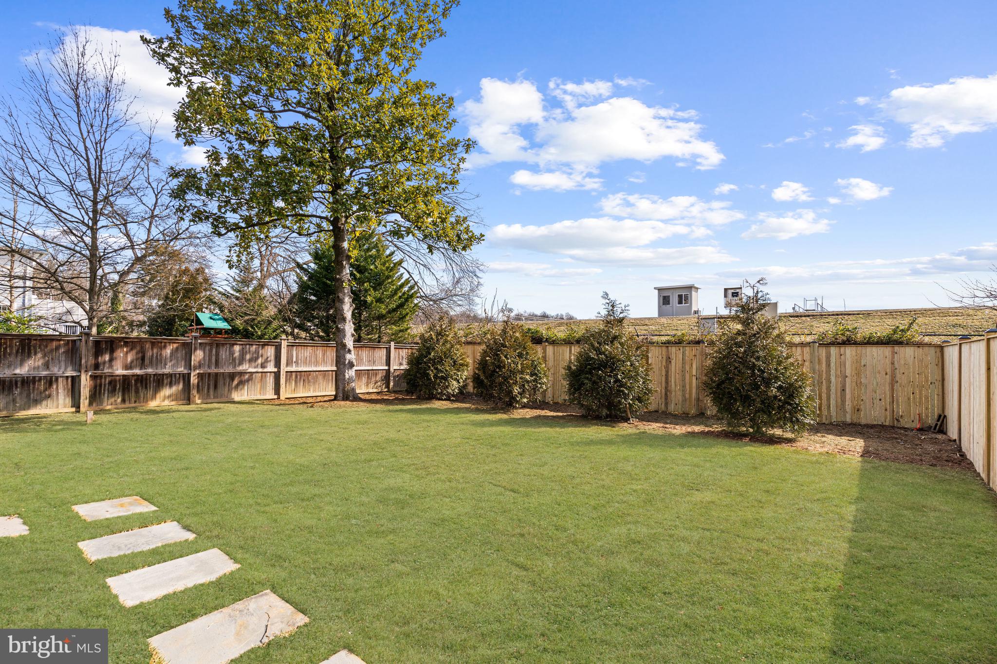 4820 Hutchins Pl NW - Washington DC