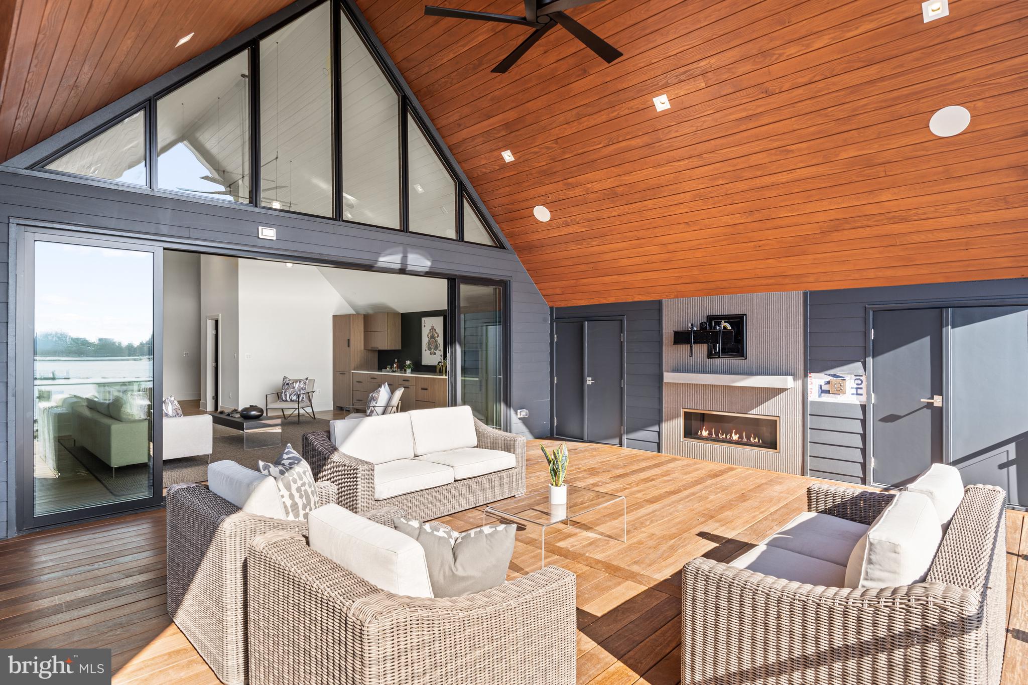 4820 Hutchins Pl NW - Washington DC