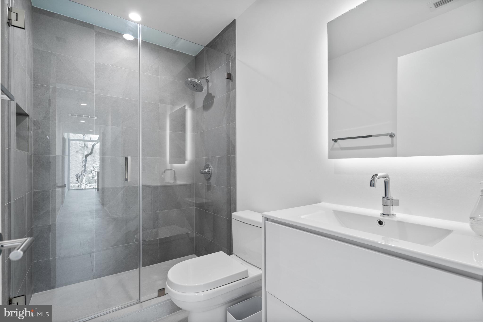 2812 29th Pl NW - Washington DC