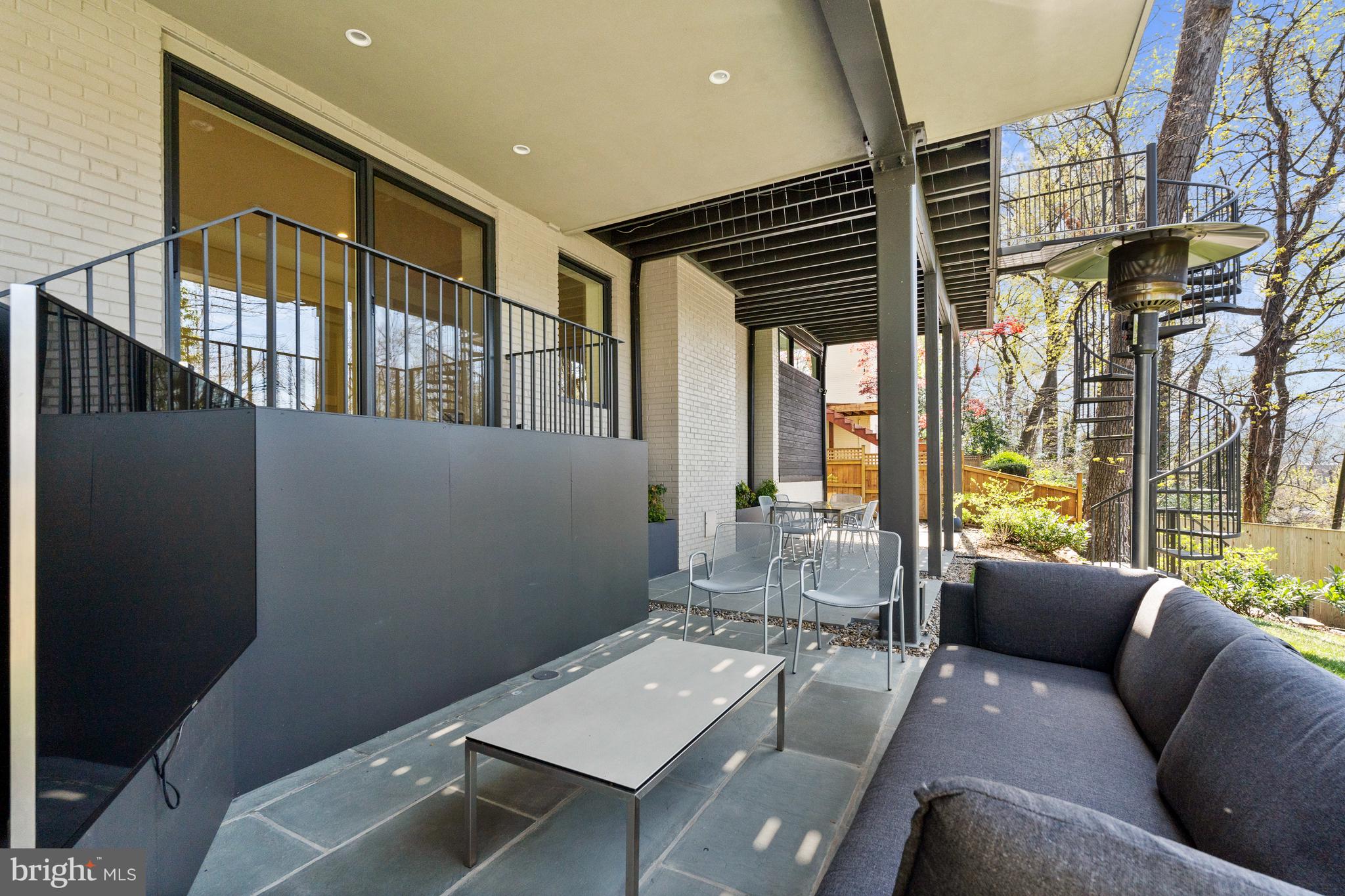 2812 29th Pl NW - Washington DC