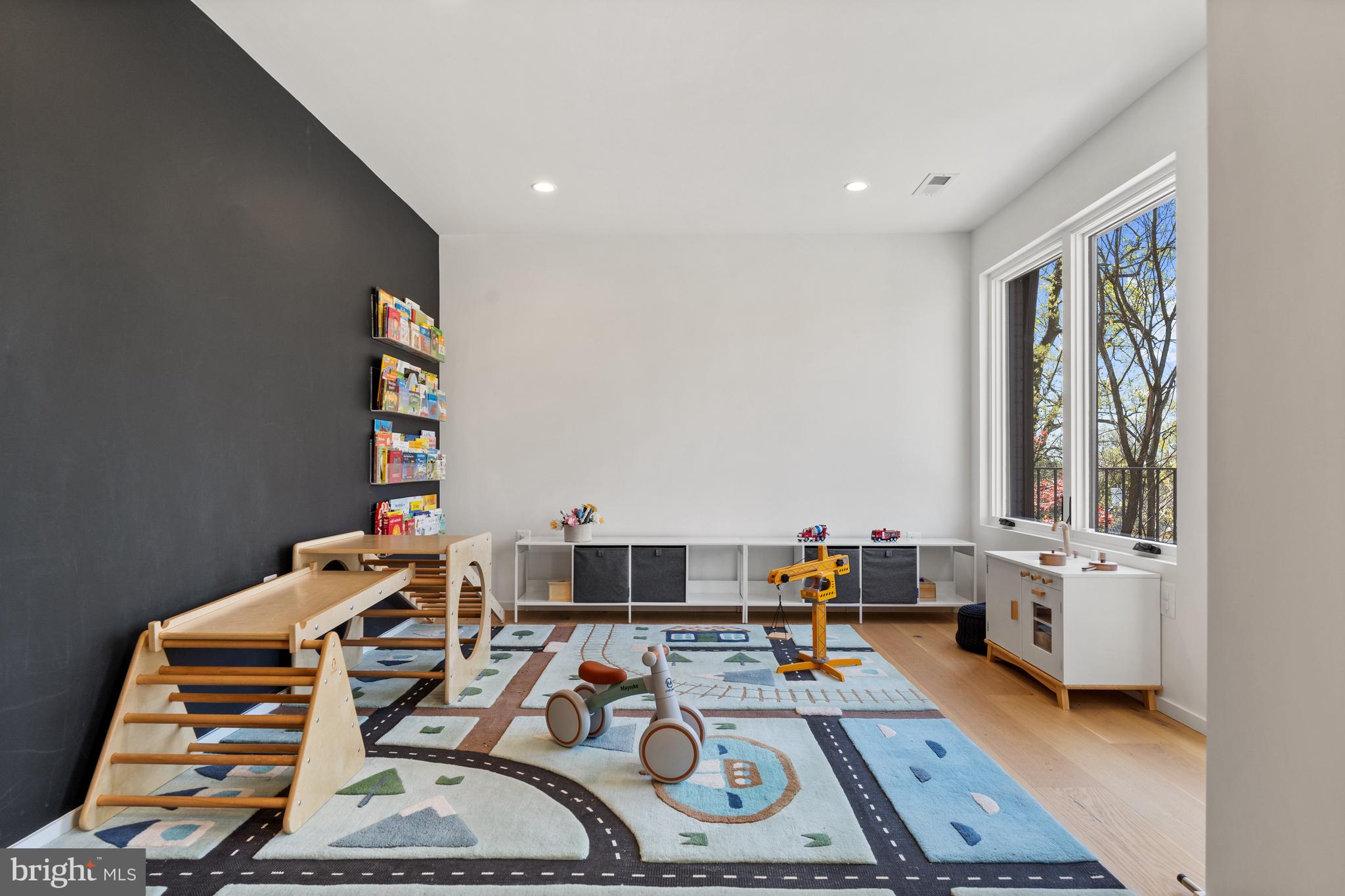 2812 29th Pl NW - Washington DC