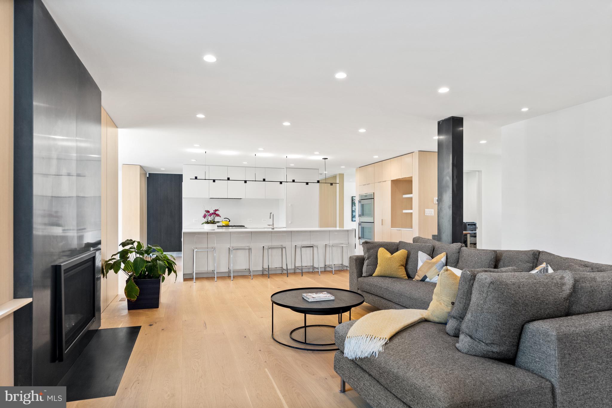 2812 29th Pl NW - Washington DC