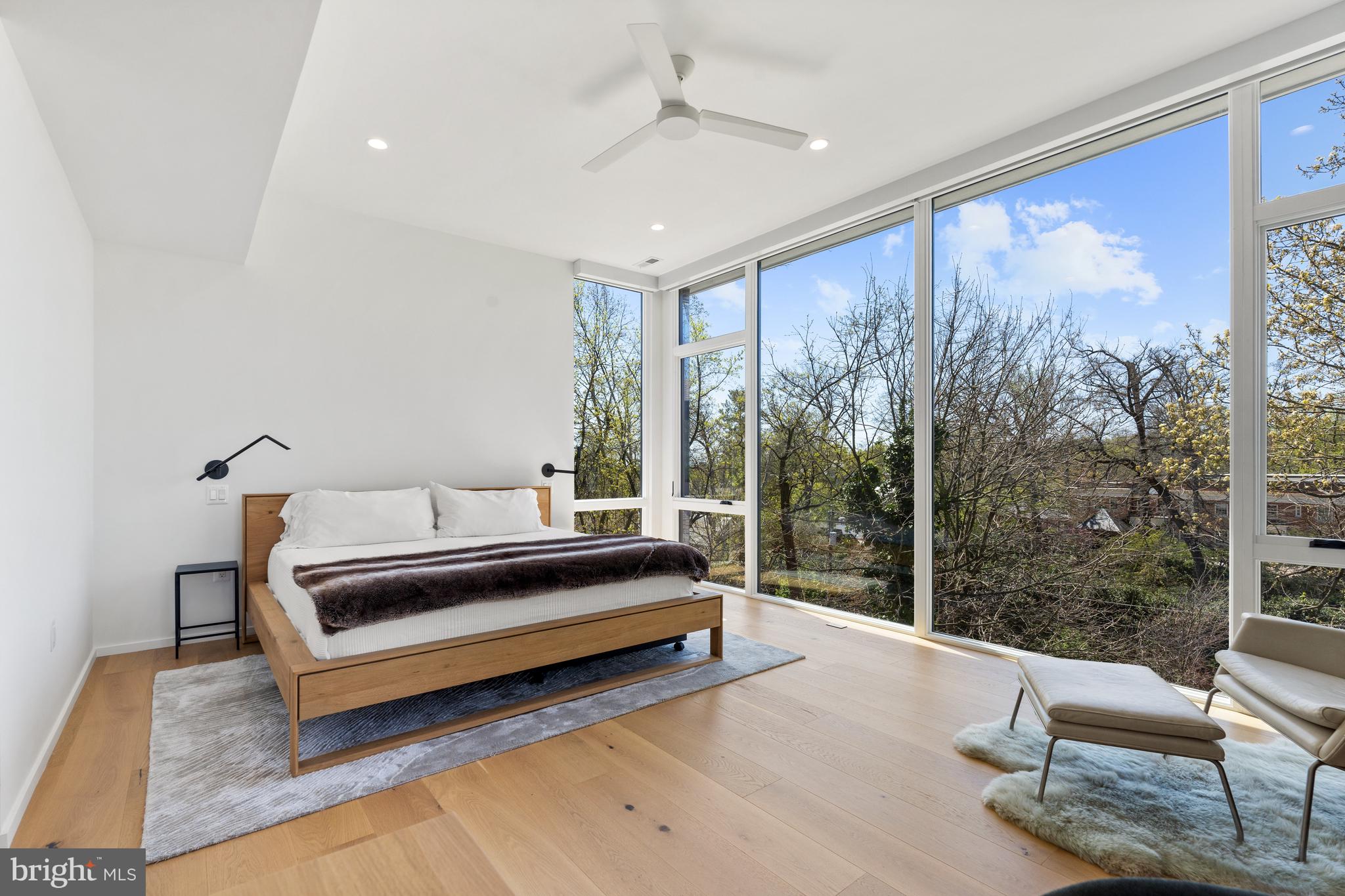 2812 29th Pl NW - Washington DC