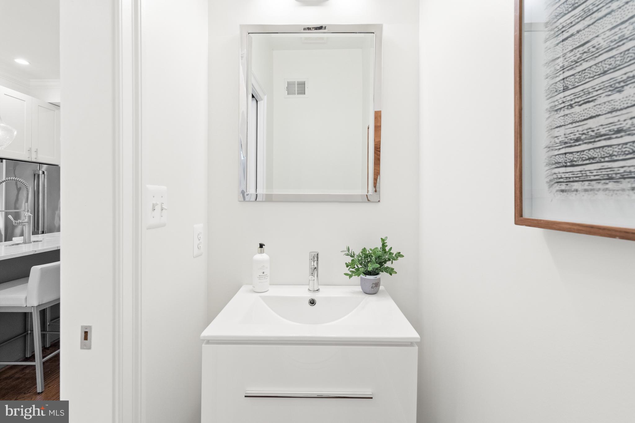 1334 Wallach Pl NW - Washington DC