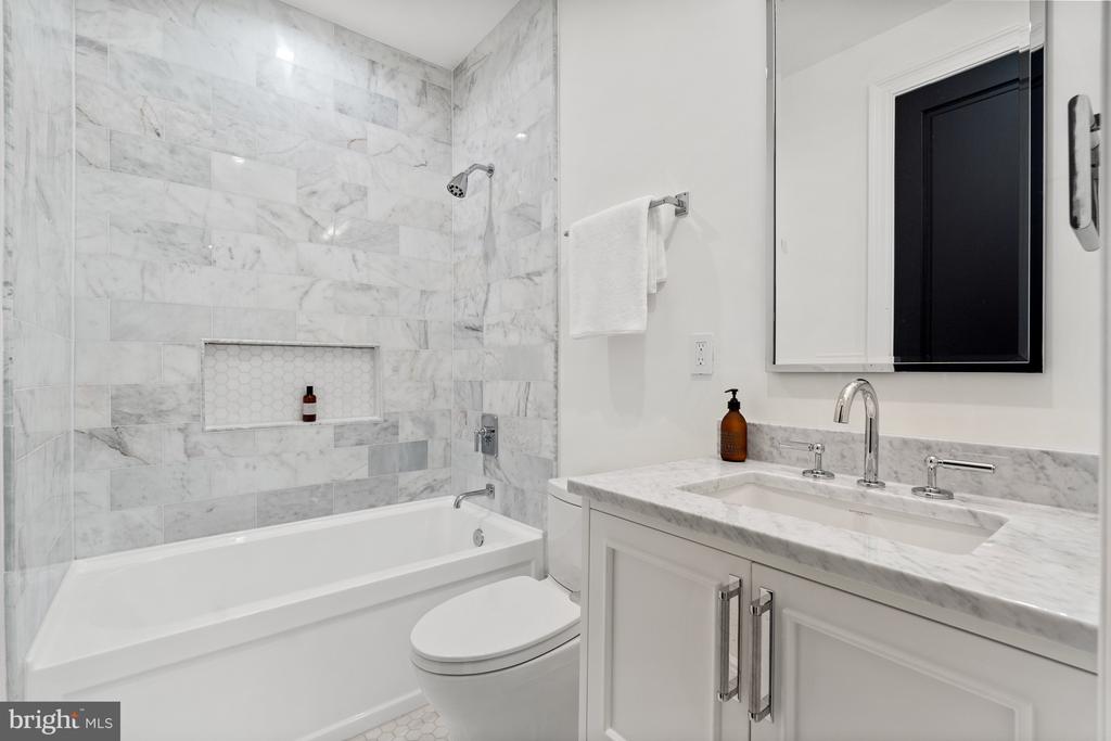 1725 Riggs Pl NW - Washington DC