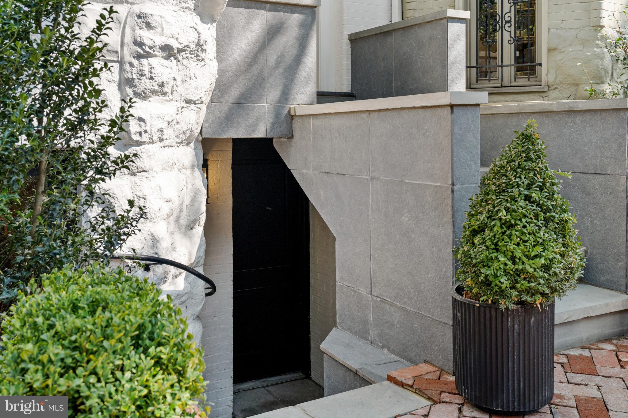 1725 Riggs Pl NW - Washington DC