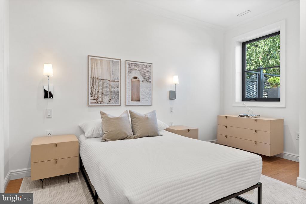 1725 Riggs Pl NW - Washington DC