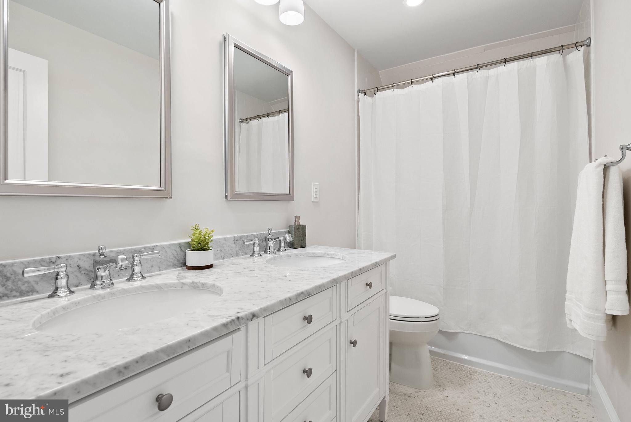 3126 Woodley Rd NW - Washington DC