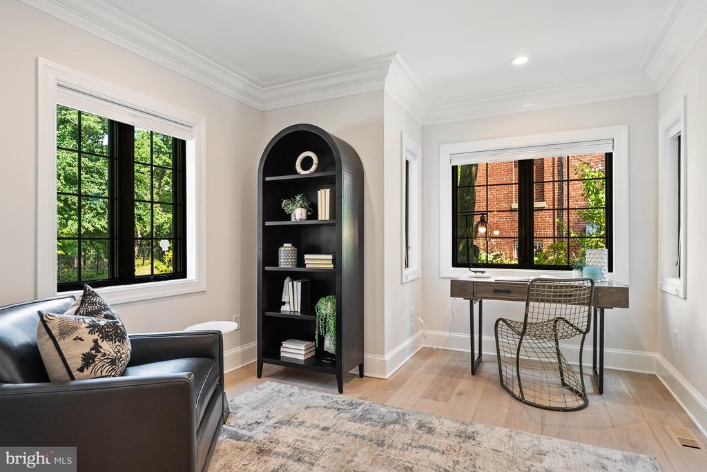 3126 Woodley Rd NW - Washington DC